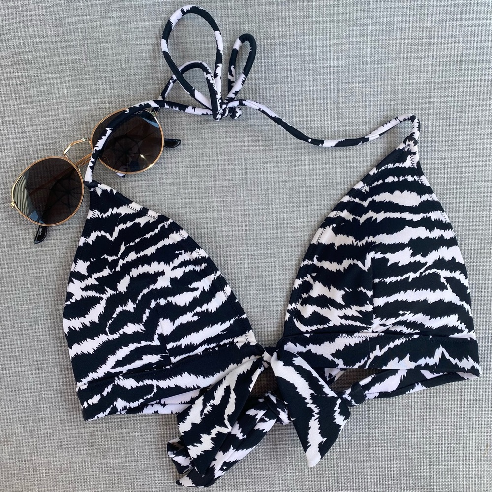 Victoria’s Secret Bikini top